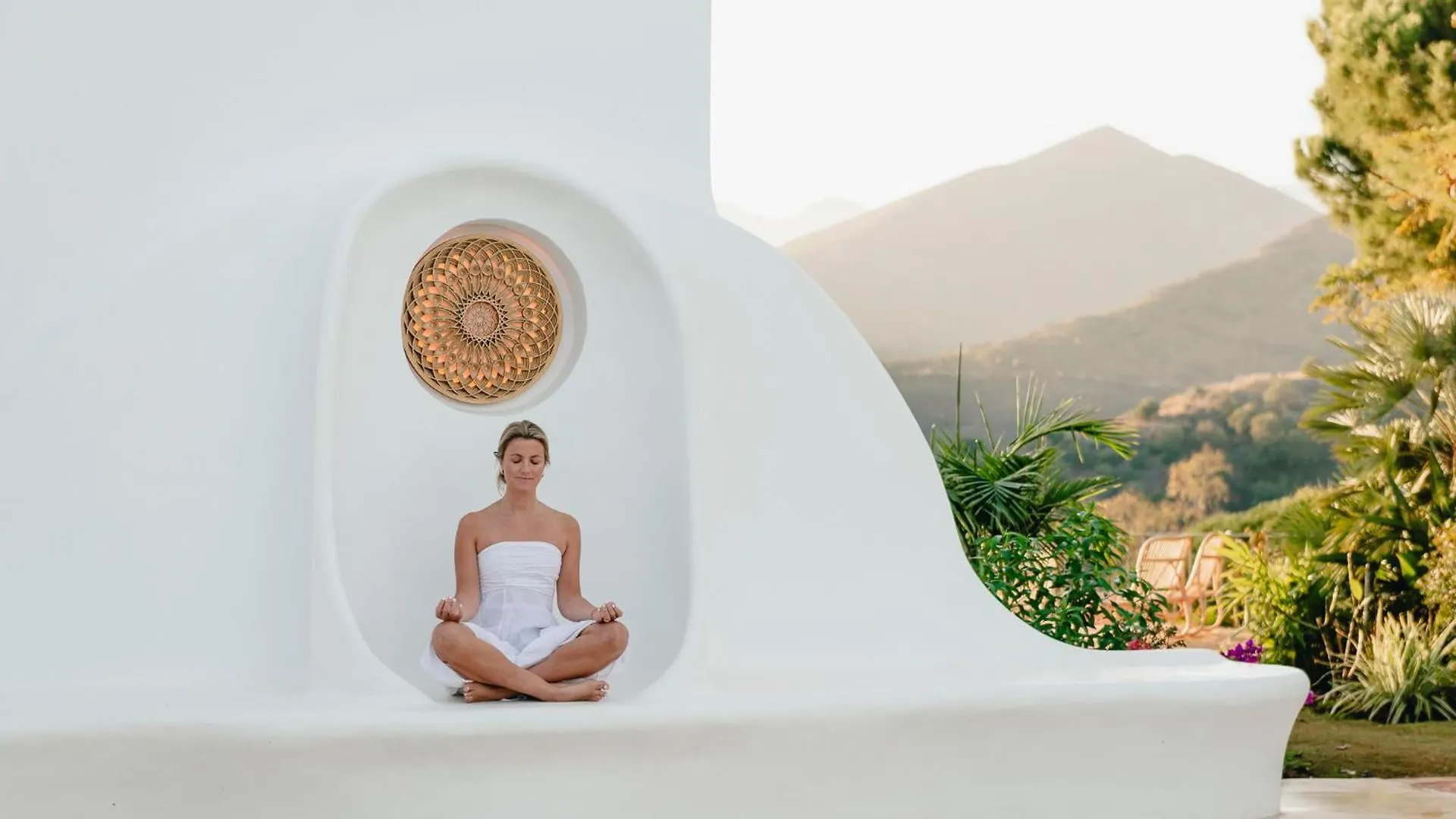 Viluz - Wellbeing Resort Marbella Mijas Bed and breakfast