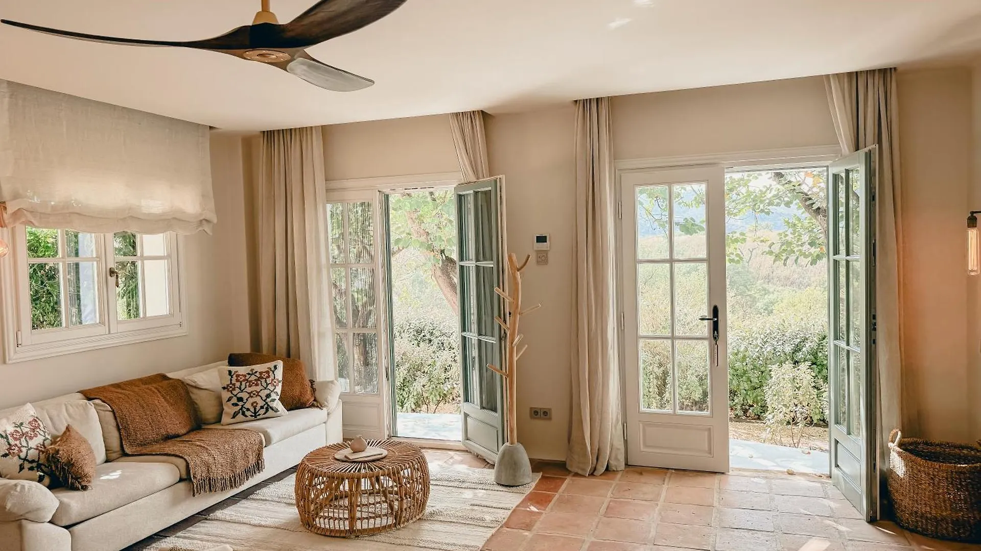 فندق مبيت وإفطار ميخاس Viluz - Wellbeing Resort Marbella