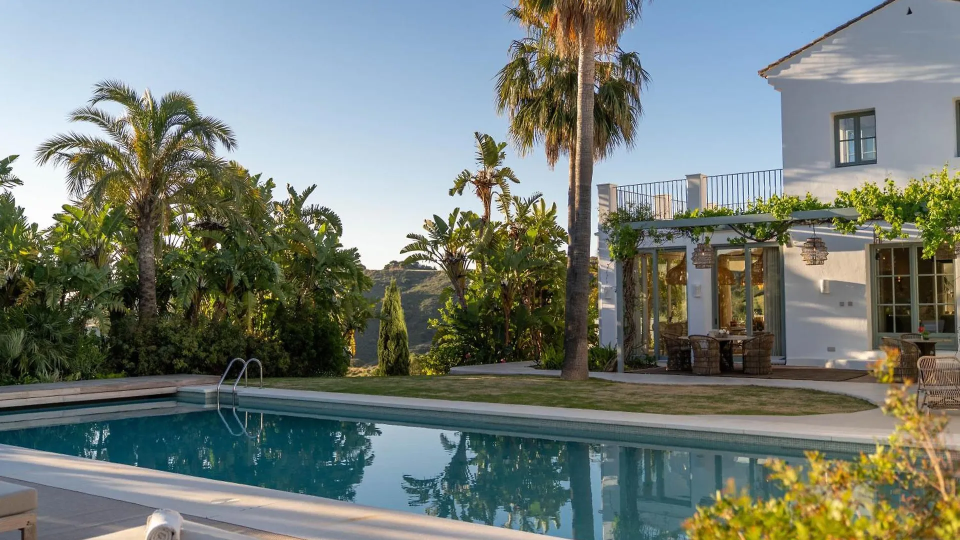 فندق مبيت وإفطار ميخاس Viluz - Wellbeing Resort Marbella