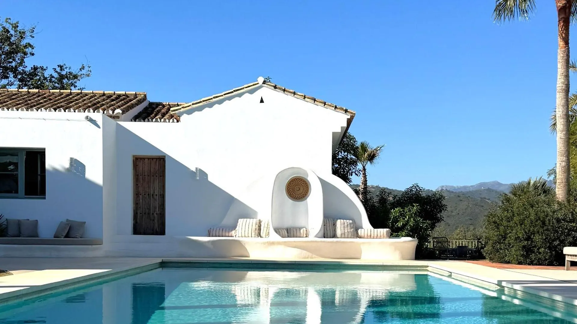 ميخاس Viluz - Wellbeing Resort Marbella فندق مبيت وإفطار